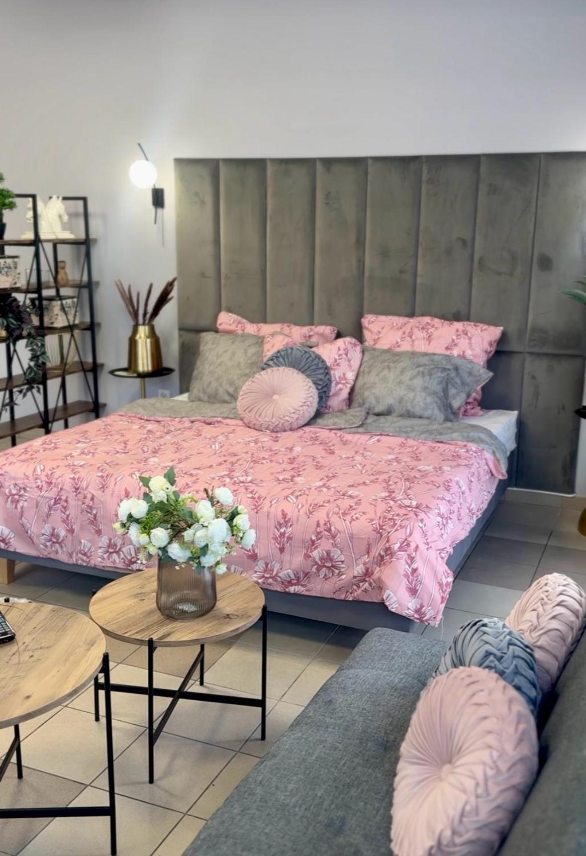 Apartamenty I Pokoje „Pod Jedynka” Konstantynow Lodzki Bagian luar foto