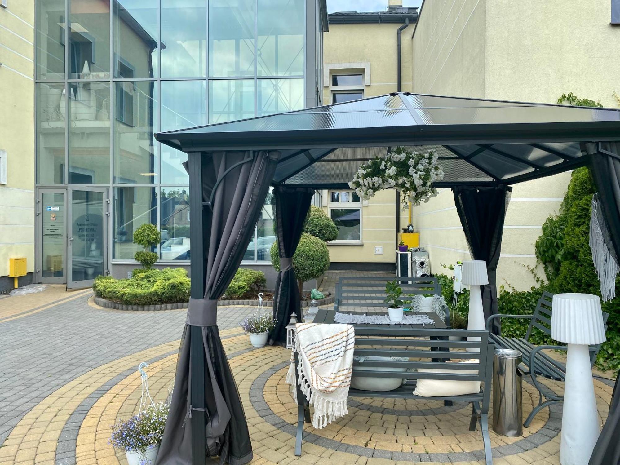 Apartamenty I Pokoje „Pod Jedynka” Konstantynow Lodzki Bagian luar foto