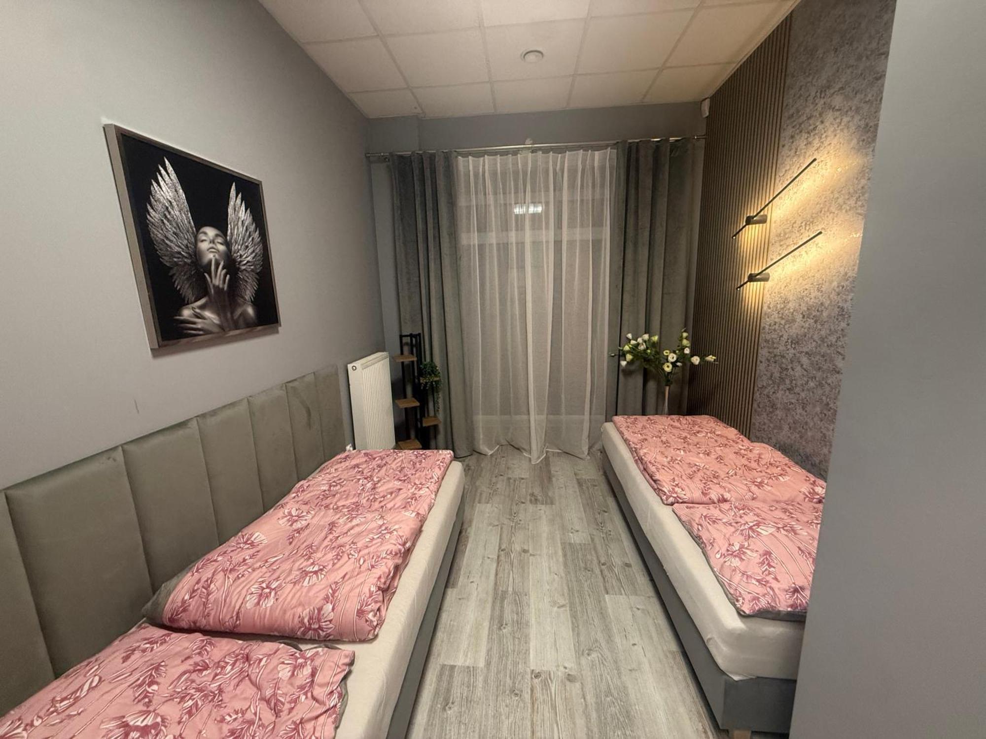 Apartamenty I Pokoje „Pod Jedynka” Konstantynow Lodzki Bagian luar foto